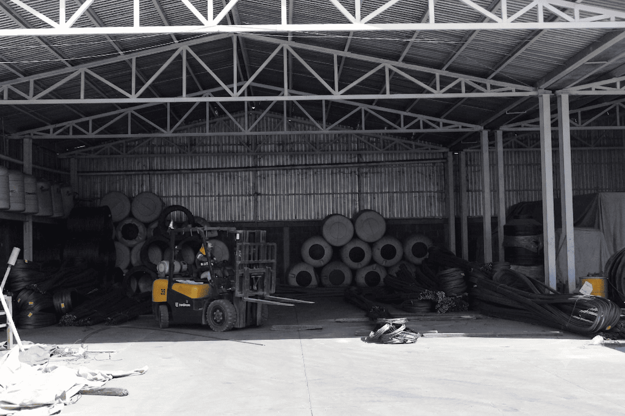 Bodega y surtido de materiales en Vibromex Renacimiento